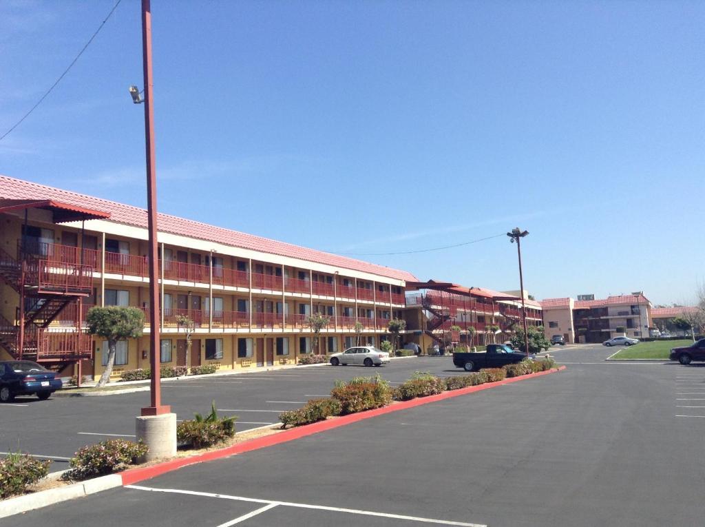Budget Inn Anaheim/Santa Ana Extérieur photo