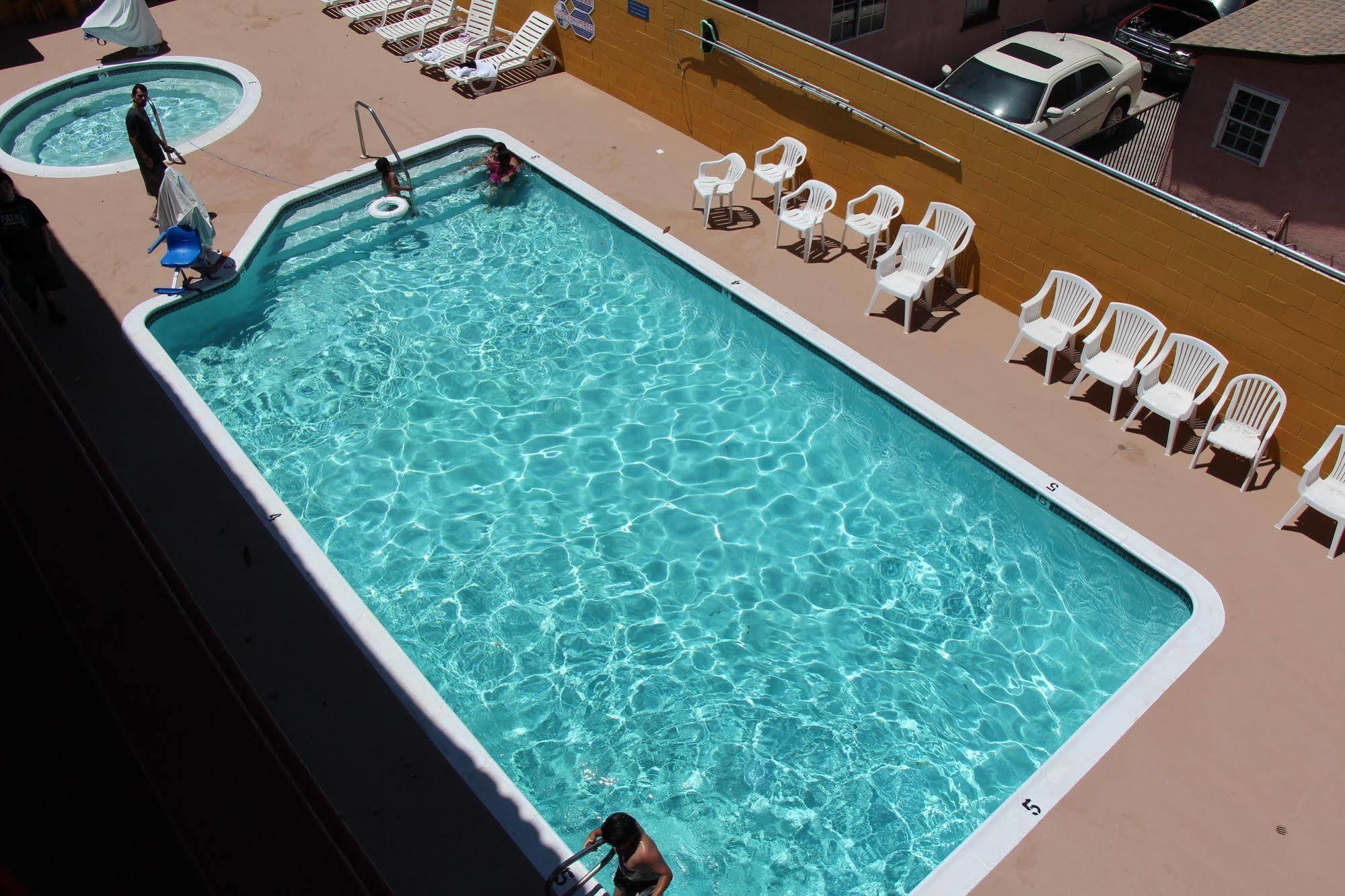 Budget Inn Anaheim/Santa Ana Extérieur photo