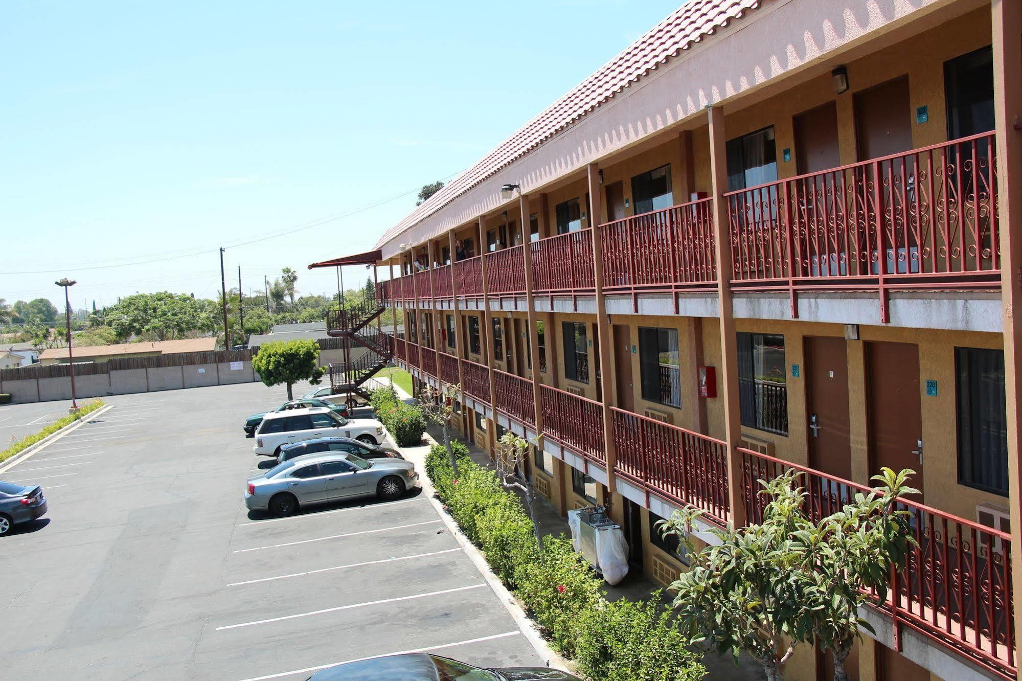 Budget Inn Anaheim/Santa Ana Extérieur photo